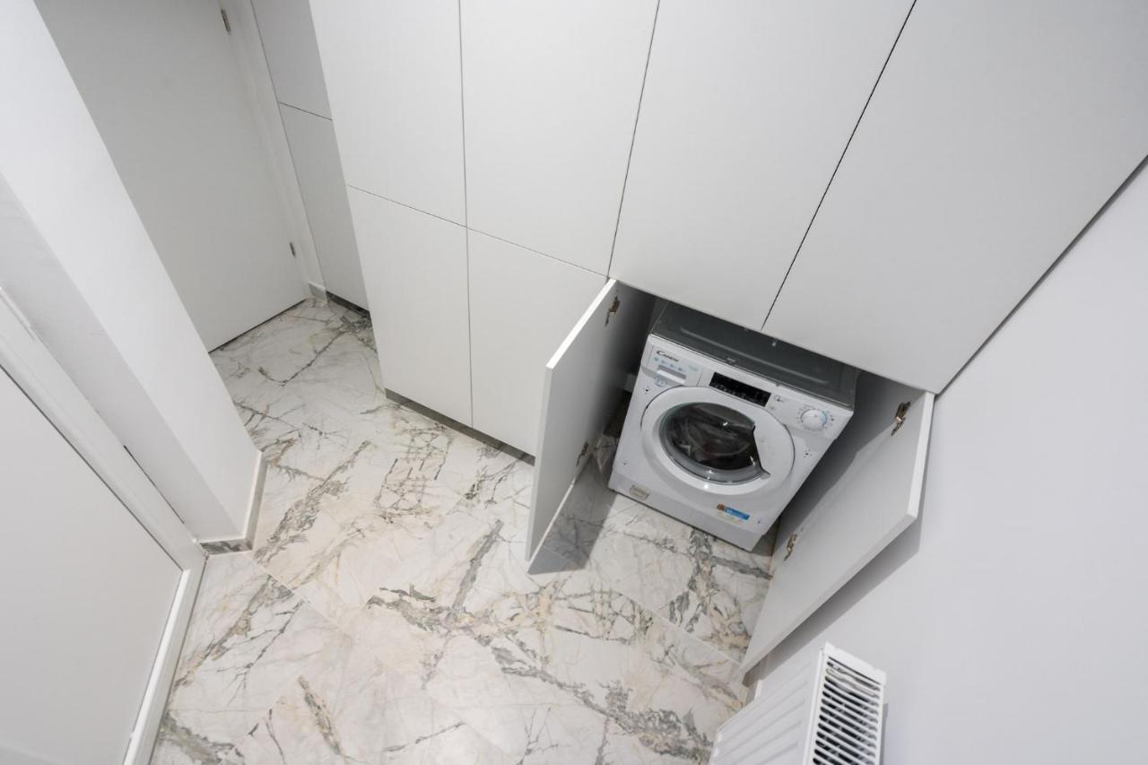 Crystal 3Bdr Apartment In Center Bucureşti Eksteriør bilde