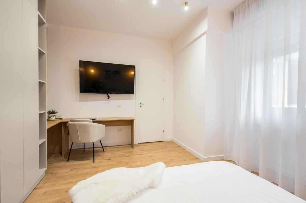 Crystal 3Bdr Apartment In Center Bucureşti Eksteriør bilde