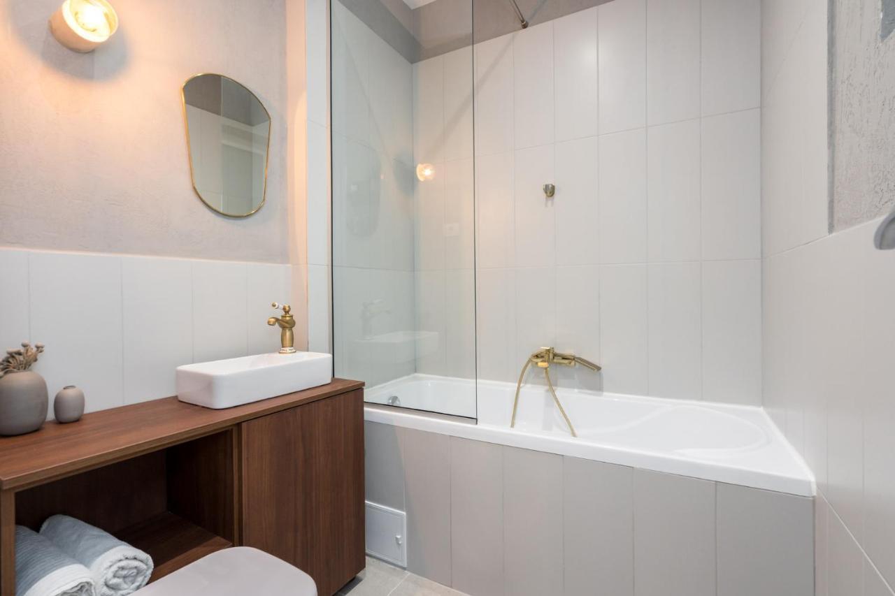 Crystal 3Bdr Apartment In Center Bucureşti Eksteriør bilde