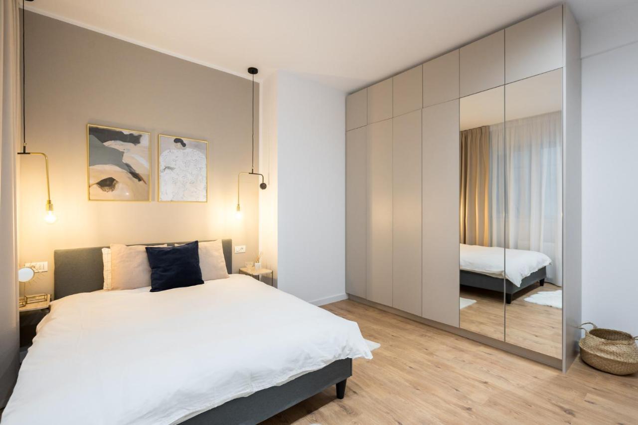 Crystal 3Bdr Apartment In Center Bucureşti Eksteriør bilde