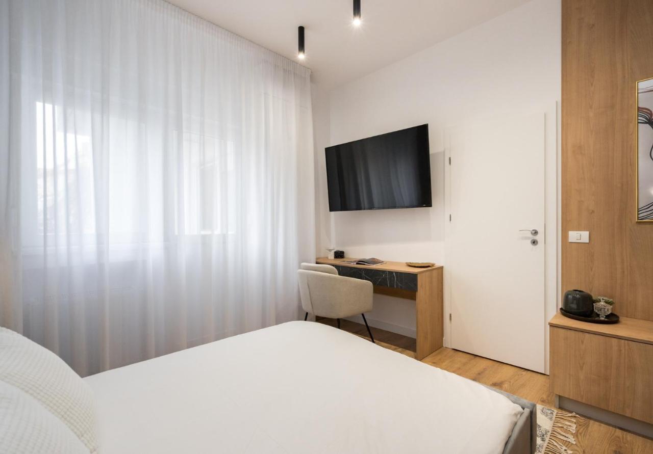 Crystal 3Bdr Apartment In Center Bucureşti Eksteriør bilde